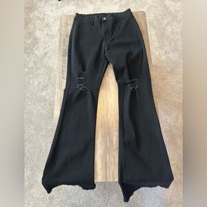 Black Distressed Women's Jeans